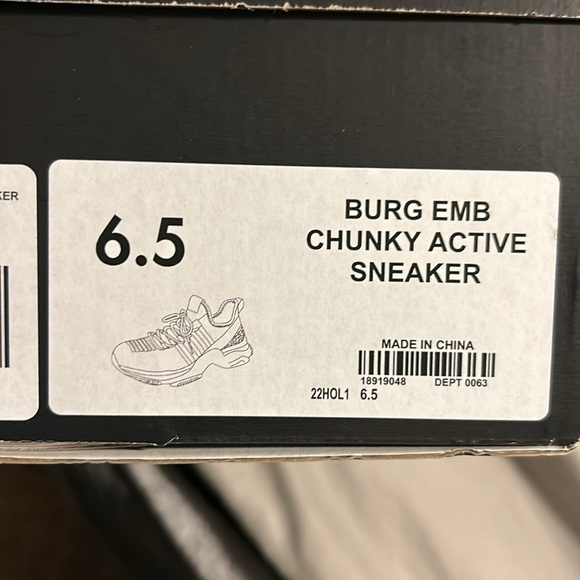 New torrid burgundy/brown chunky athletic sneakers size 6.5 - Picture 11 of 11